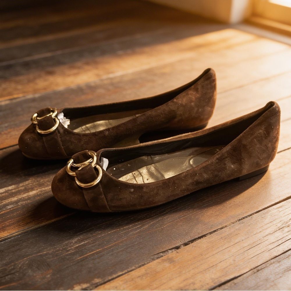 BALLY WOMENS BROWN SUEDE FLATS SIZE 39/8 1/2